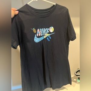 Women’s workout top Nike